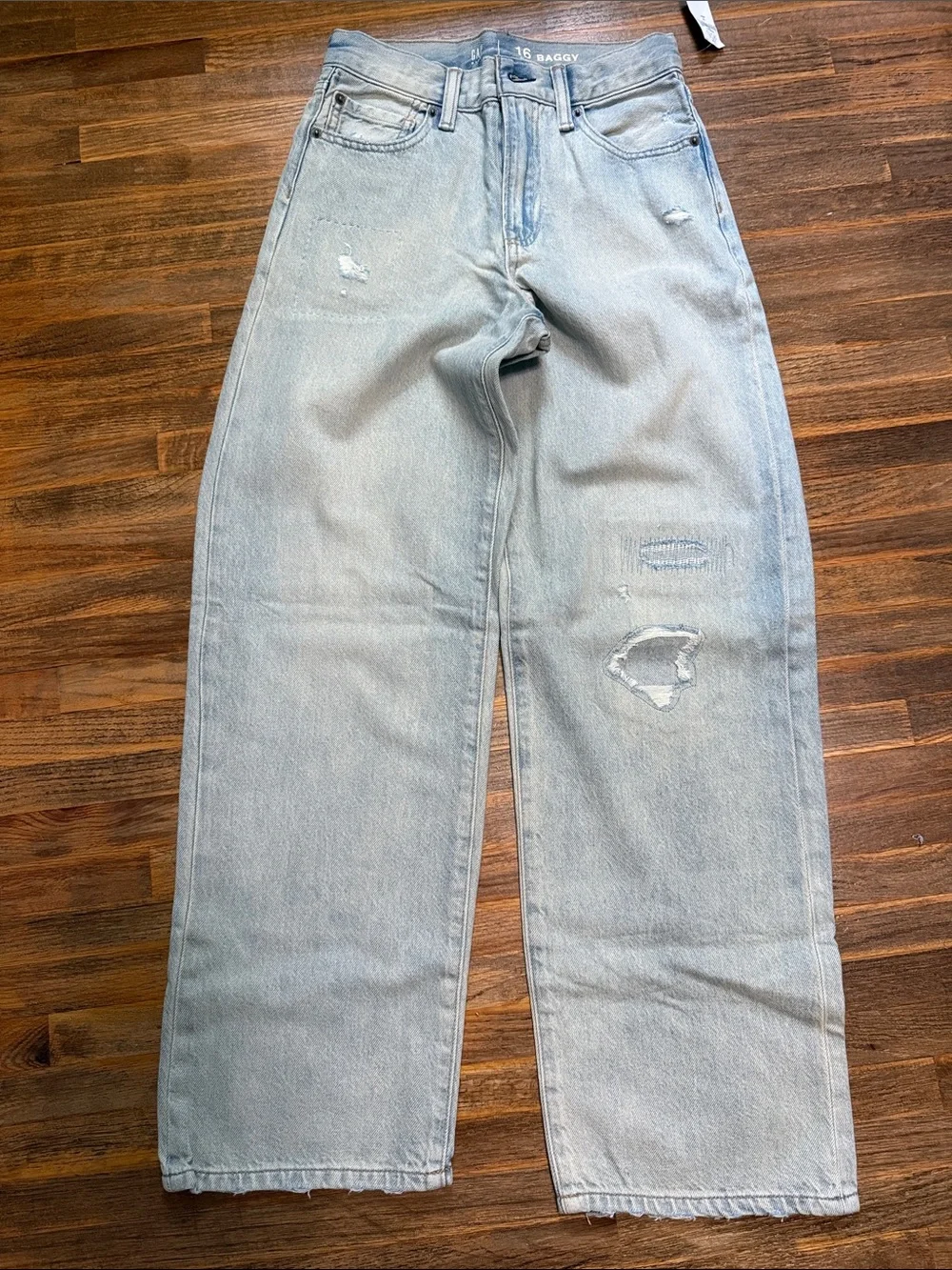 Gap Boys Baggy Light Blue Distressed boys  Jeans 16 slim Baggy NWT